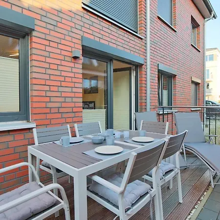 Bude 30 Bude 30 Tilly 2 *