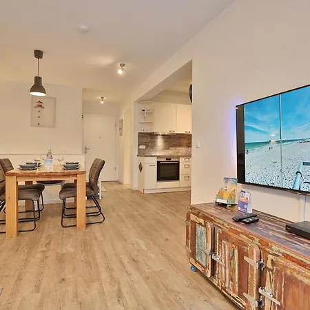 Bude 30 Bude 30 Tilly 2 *